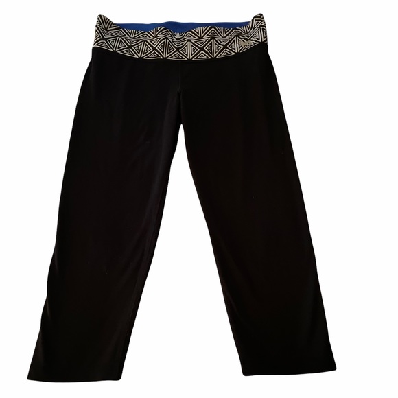 PINK Victoria's Secret Pants - Victoria’s Secret PINK Cropped Reversible Cobalt Tribal Leggings